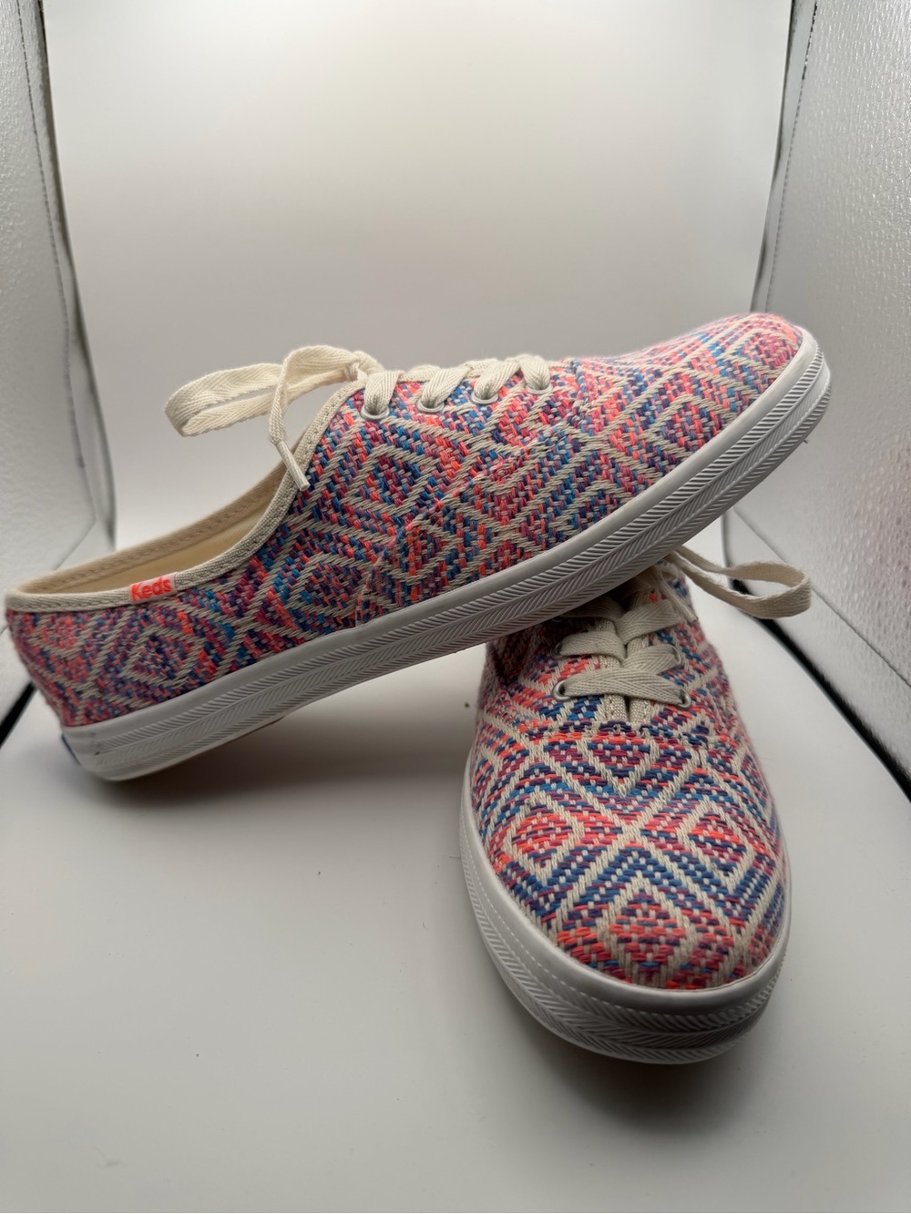 Keds Women's Pink Blue Multicolor Knit Lace-Up Sneakers size 7 1/2